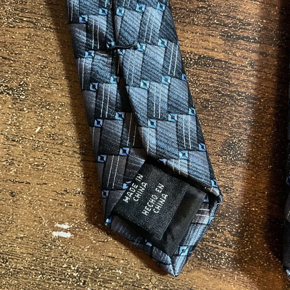 Men's‎ Arrow Silver Blue Necktie 100% Silk